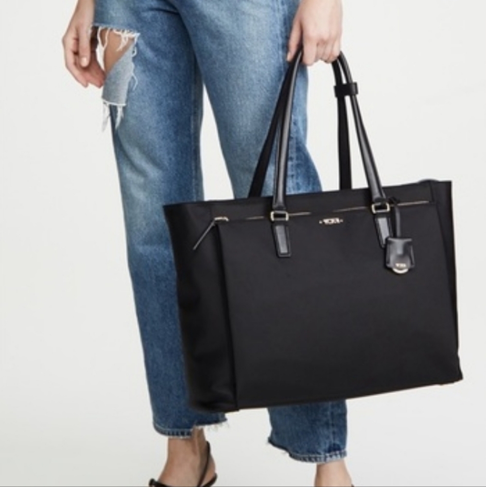TUMI Voyageur Bailey Business Tote Black